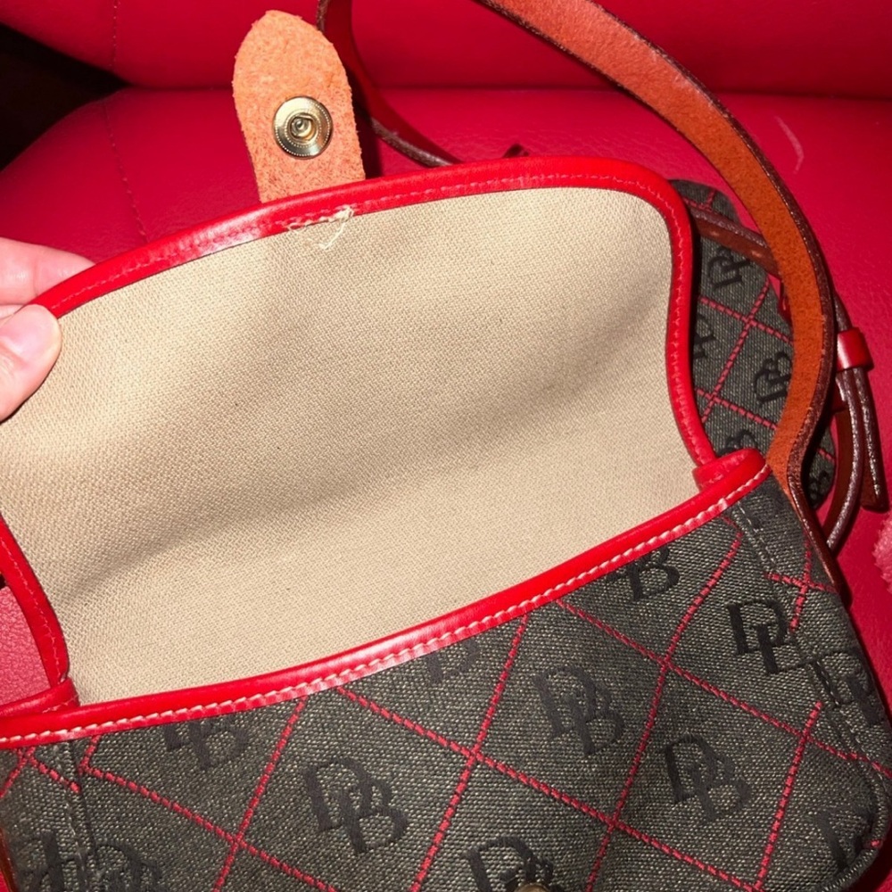 Dooney and Bourke vintage crossbody bag - Picture 8 of 8